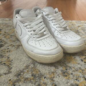 Nike 315122-111 Air Force 1 '07 US 8 Athletic Men